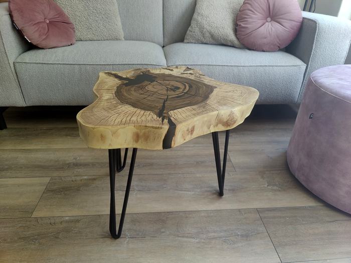 Bijzettafel van voren